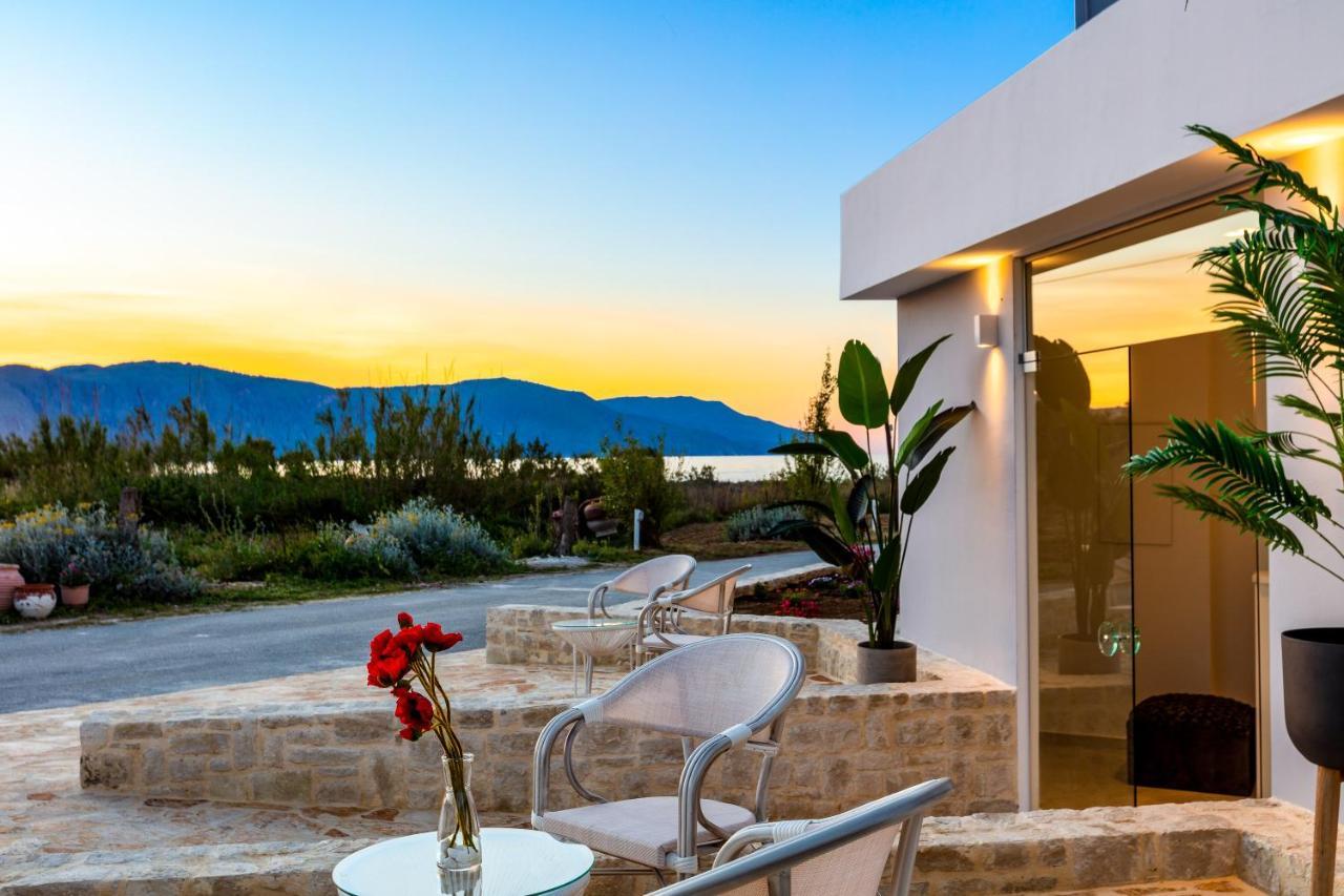 Pinelopi Beach Suites Georgioupoli Bagian luar foto